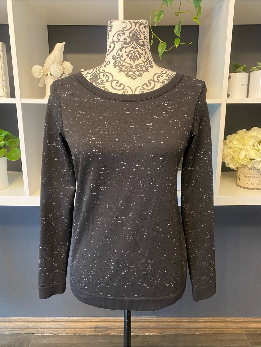 Lululemon Black Speckled Long-Sleeve Women's Top Size XS